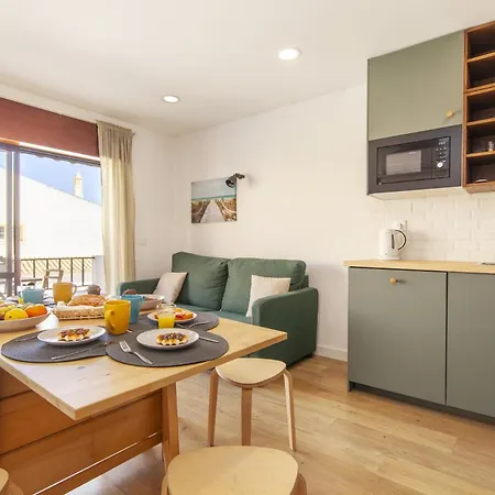 B93 - Miralvor 2 Bed In Lägenhet *